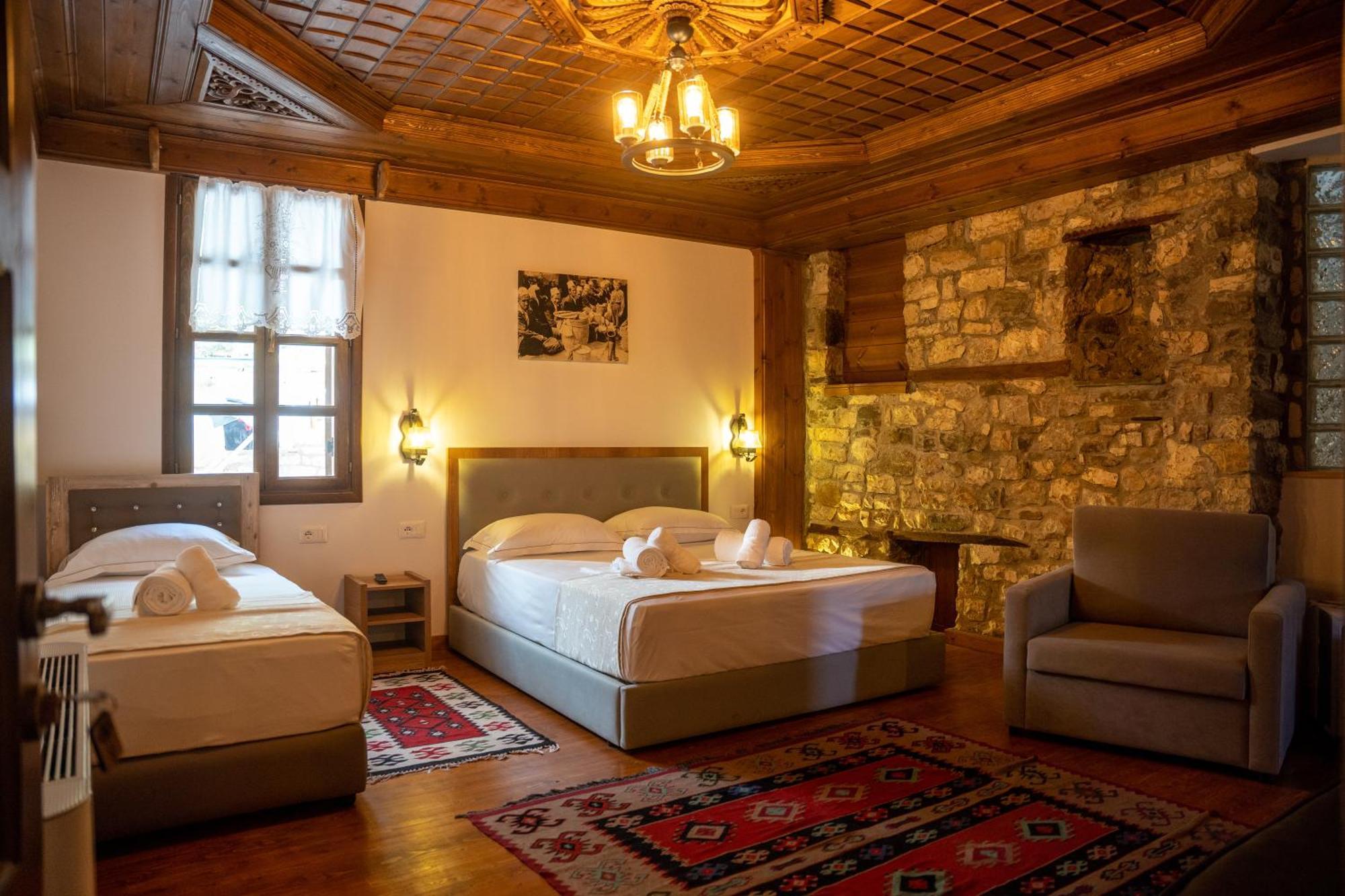 Hotel Kapllani Берат Экстерьер фото